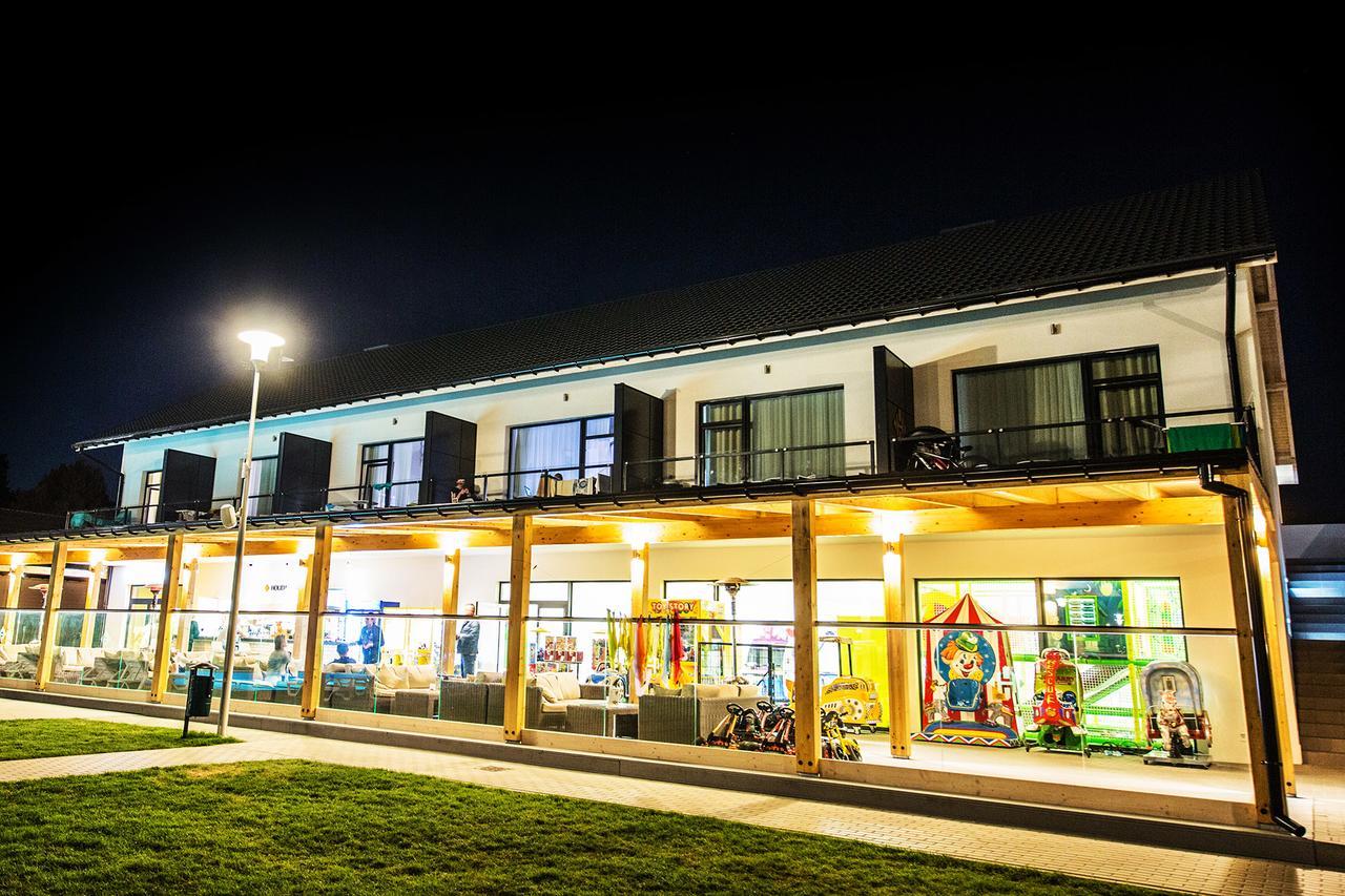 Holiday Park & Resort Rowy ภายนอก รูปภาพ
